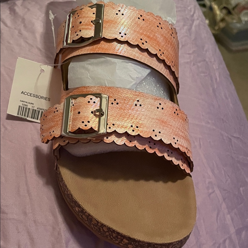 Peach Color Scalloped Sandals with Buckles